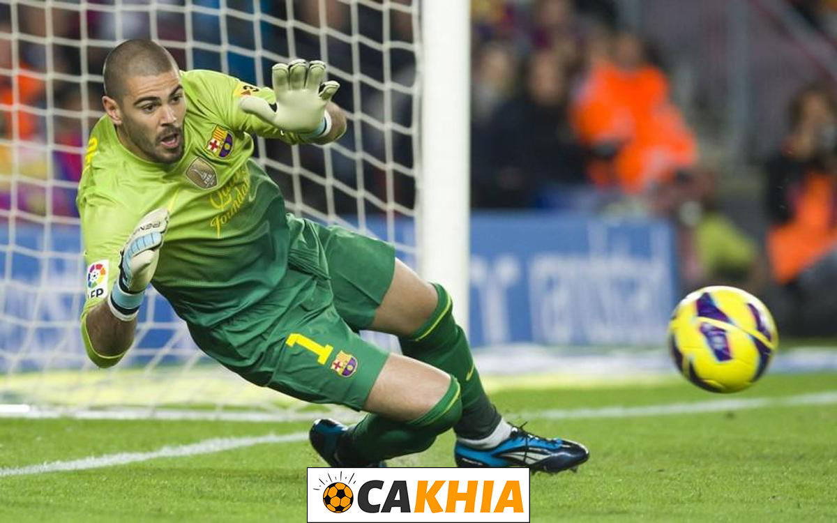 Victor Valdes án ngữ vị trí thủ môn trong đội hình Barca thời hoàng kim Victor Valdes án ngữ vị trí thủ môn trong đội hình Barca thời hoàng kim