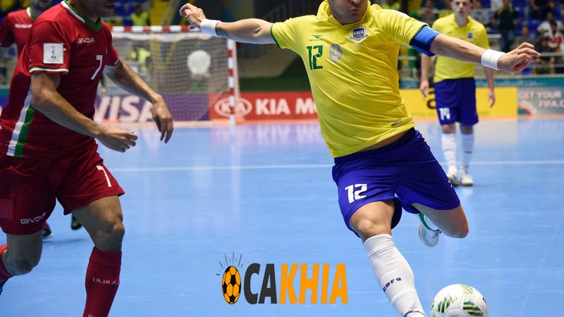 Futsal là môn bóng đá trong nhà Futsal là môn bóng đá trong nhà