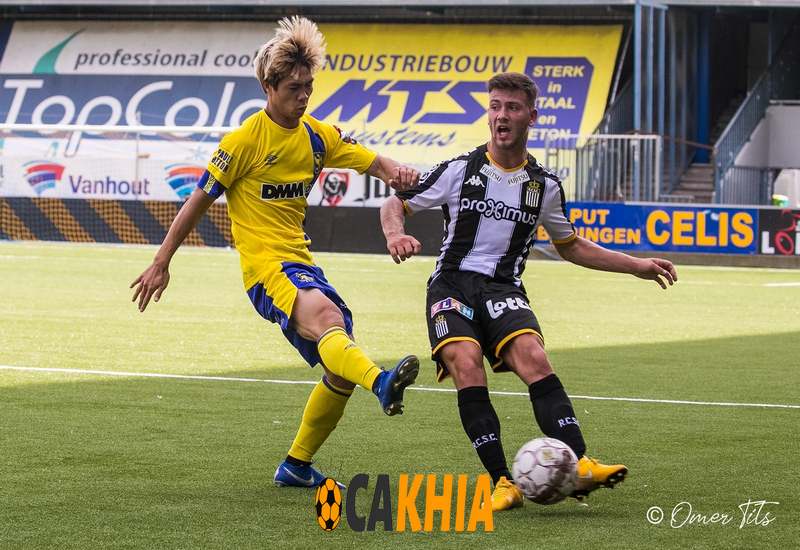 Công Phượng đã từng khoác áo Sint-Truiden STVV Công Phượng đã từng khoác áo Sint-Truiden STVV