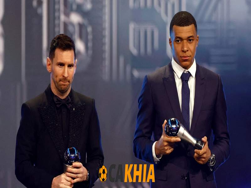 Bất cứ cầu thủ nào cũng muốn nhận được giải thưởng FIFA xuất sắc nhất năm